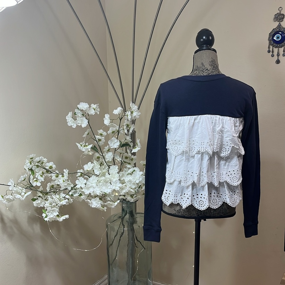 🦋NWOT Joie Navy Blue Sweatshirt with Lace Detail M